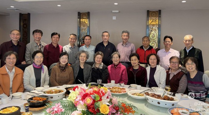 文件:68届初一3班同学聚会（2023年3月1日）-1.jpg