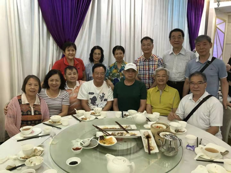 文件:20190809香港附中高一级同学聚会.jpg