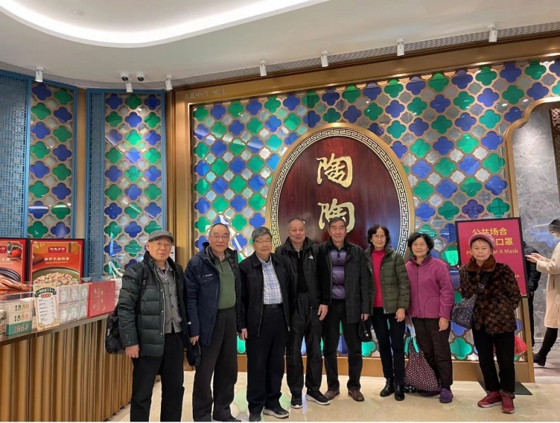 文件:高三部分同学的合照（2022-2-10）.jpg