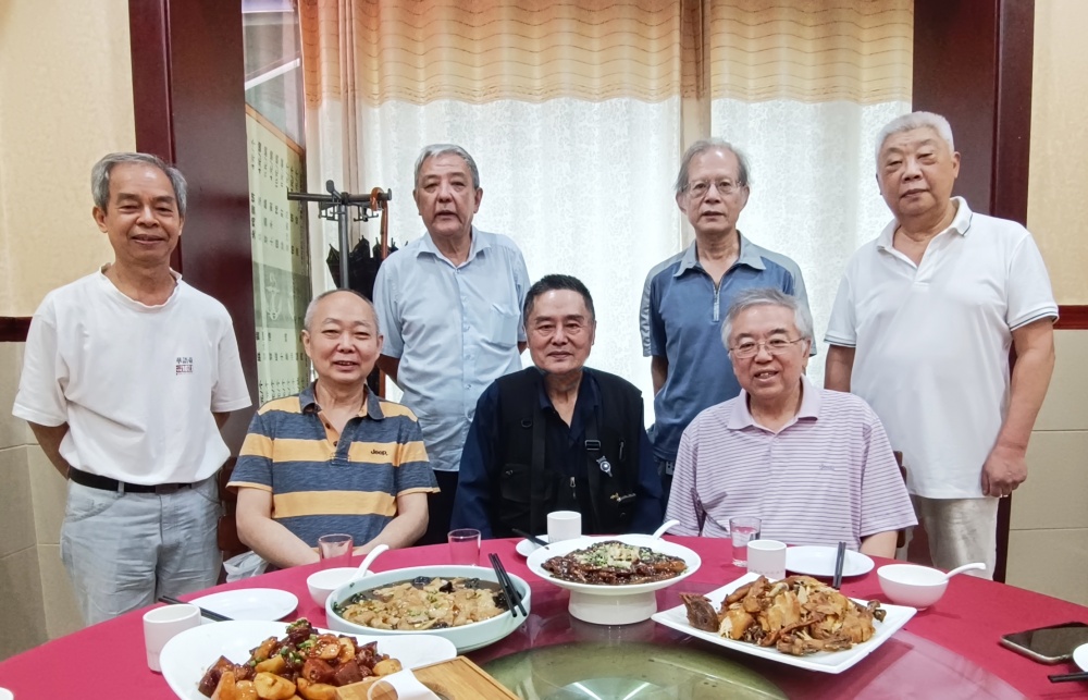 北京部分同学聚会202208.jpg