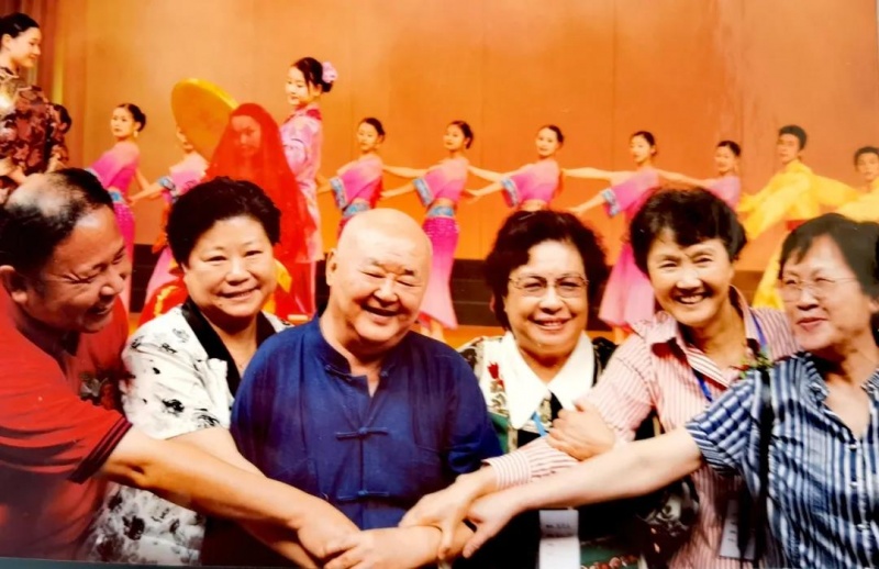 文件:陶斯亮“相逢一笑在梅州”的照片（6）.jpg