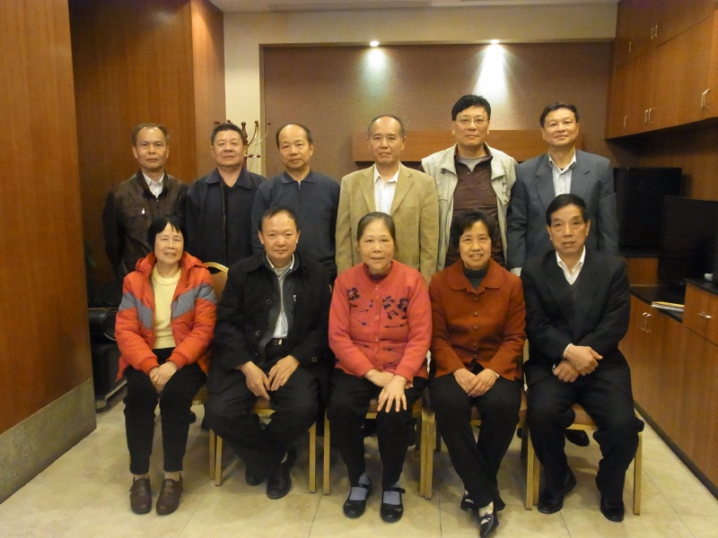 高一3班同学退休后第一次聚会（2013年2月14日）（1）.JPG