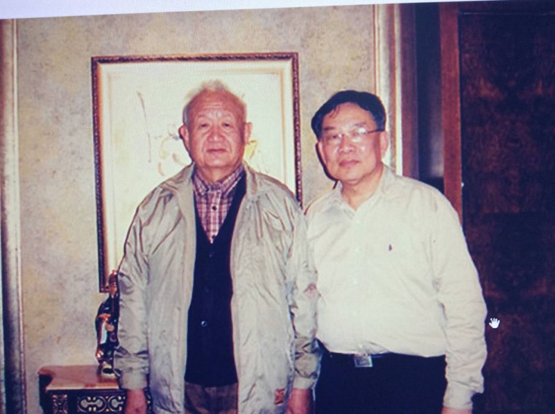 文件:潘国璠与戚本禹的合影.jpg